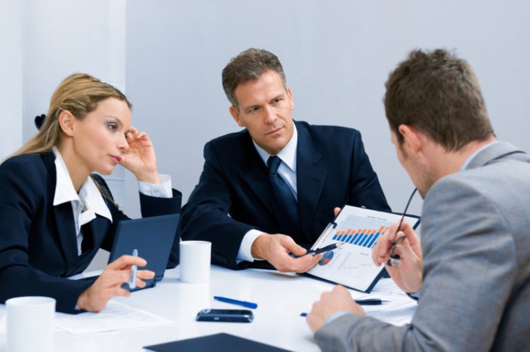 Cum stabilești obiective realiste pentru companie în 2026