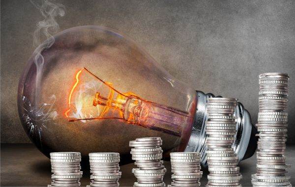 Cum influențează prețul energiei profitul companiilor Cum influențează prețul energiei profitul companiilor